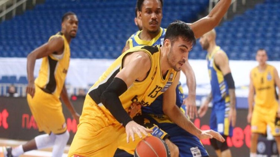 «Πετάει» με Περιστέρι ο Κατσίβελης!