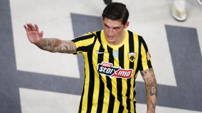 Τσούμπερ: «Τρελαμένος ο κόσμος της Ελλάδας με το ποδόσφαιρο»