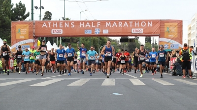 Ημιμαραθώνιος Αθήνας: Η γιορτή επέστρεψε - Καραΐσκος και Ασημακοπούλου επικράτησαν στο Πανελλήνιο Πρωτάθλημα