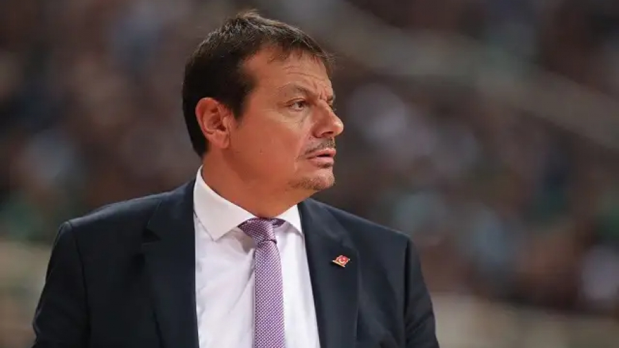 Εργκίν Αταμάν: Αποβλήθηκε με δύο τεχνικές ποινές, σε έξαλλη κατάσταση, ο προπονητής της Εφές