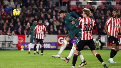 Μπρέντφορντ – Λίβερπουλ 2-1: Μειώνει ο «Οξ», έχουμε… παιχνίδι! (video)