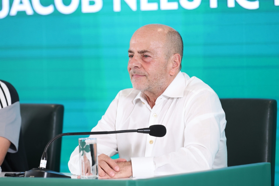 Γιάννης Αλαφούζος: «Μιλήσαμε με 3-4 προπονητές αλλά όταν είδαμε το βιογραφικό του ξεχώρισε!»(vid)
