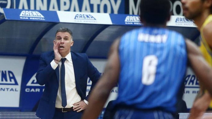 Μέξας: «Θεωρώ πως υπάρχει φάουλ στον Χένρι, ελπίζω να έρθουν παίκτες και θα γίνουμε καλύτεροι»