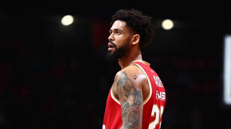 Αποχώρησε για τα αποδυτήρια ο Τάιλερ Ντόρσεϊ, λίγο πριν τη λήξη του ημιχρόνου στο ΣΕΦ!