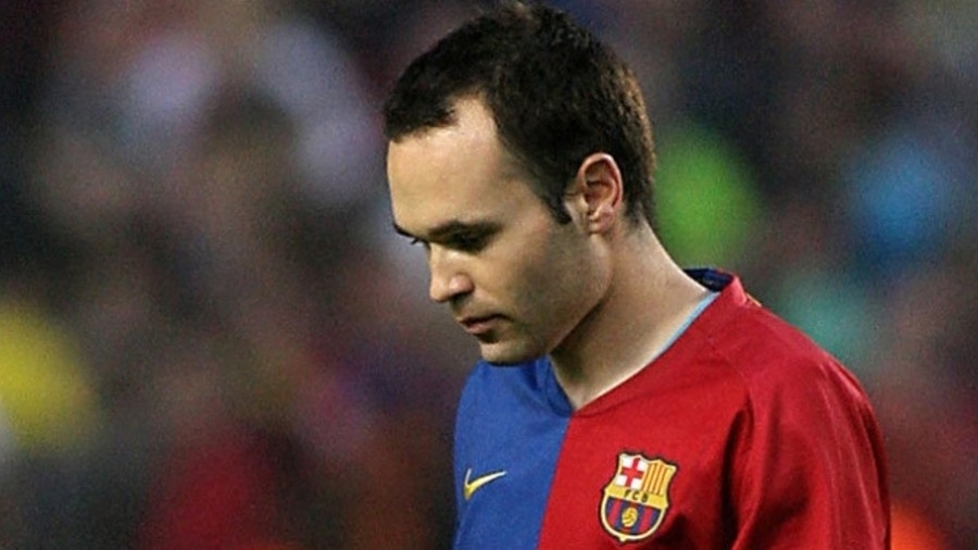 Συγκλονίζει ο Ινιέστα με τη «μάχη» του με την κατάθλιψη: «Αγκάλιαζα τη γυναίκα μου κι ήταν σαν να αγκαλιάζω μαξιλάρι»