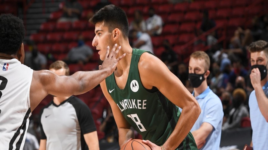 Μπακς: Η ελληνική παρέα άρχισε τα μαγικά της!