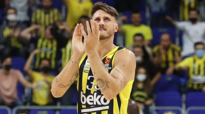 Άφησε την Φενέρ για τα… μάτια της Εφές ο Πολονάρα