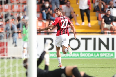 Σπέτσια – Μίλαν 1-2: Στην κορυφή με αέρα Μαλντίνι οι «ροσονέρι»! (video)