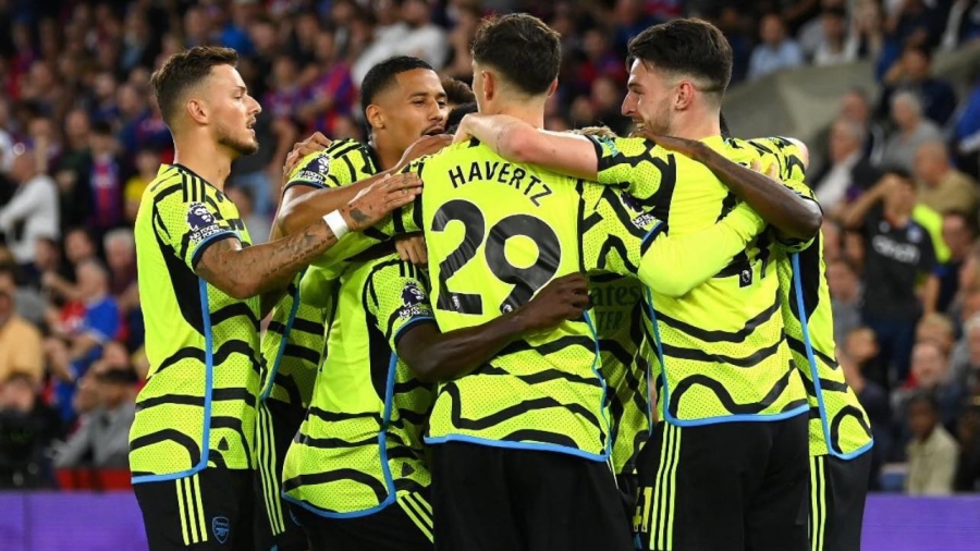 H Άρσεναλ επιβιώνει στο «Βίλα Παρκ» και... πληρώνει στο Pamestoixima