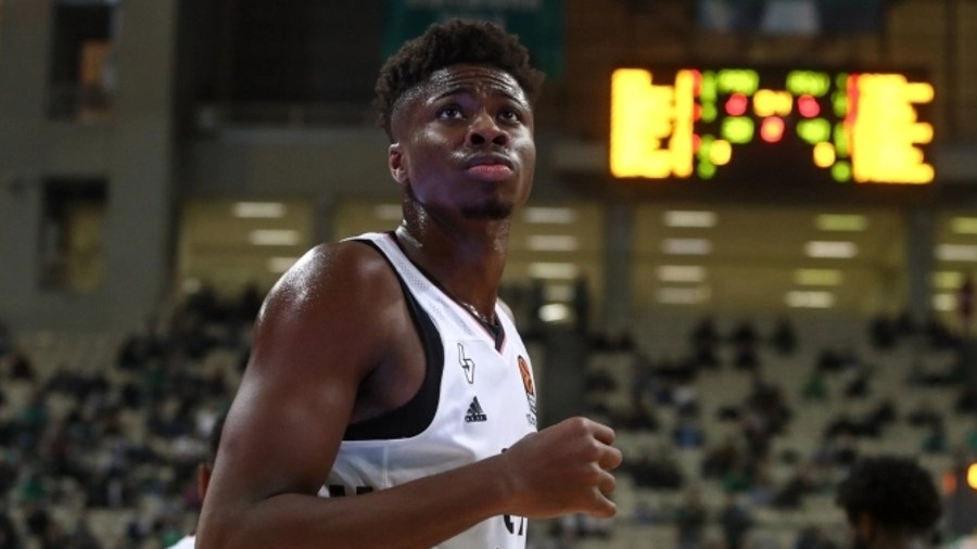 «Θέλει τον Κώστα Αντετοκούνμπο η Γρανάδα»!