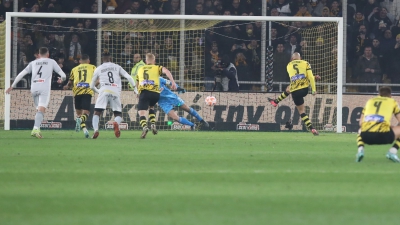ΑΕΚ - Άρης 1-0: Προβάδισμα με Άμραμπατ, από τα... έντεκα βήματα! (video)