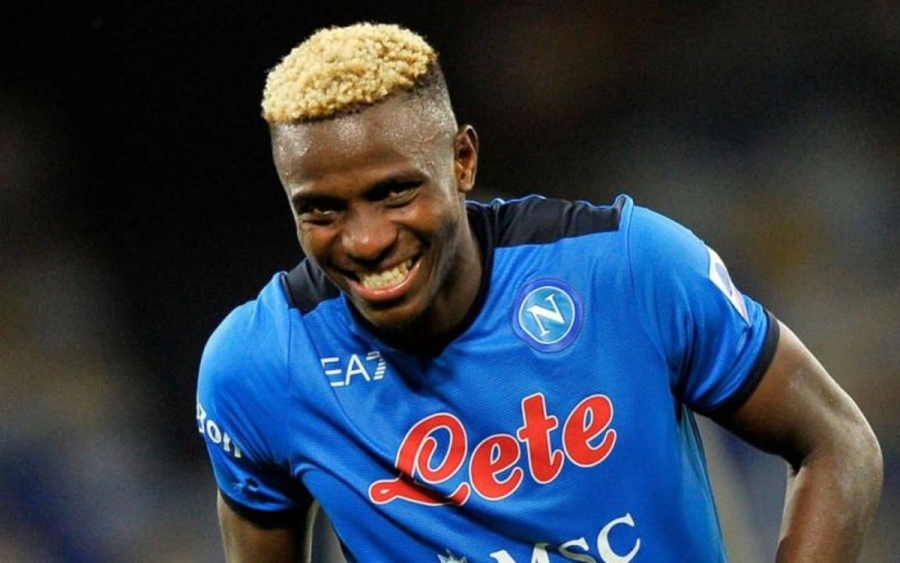 Σασουόλο - Νάπολι 0-2: Απίθανο γκολ από τον Οσιμέν! (video)