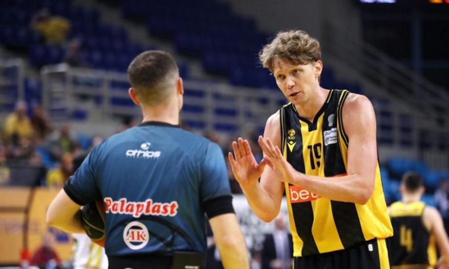 Κουζμίνσκας για την ατυχία της ΑΕΚ: «Ίσως έπρεπε να αλλάξουμε παπά»