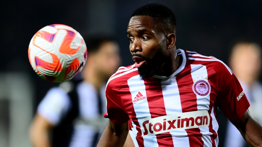 Οι προτάσεις της Αλ Νασρ και του Ολυμπιακού που έχει στα χέρια του ο Μπακαμπού