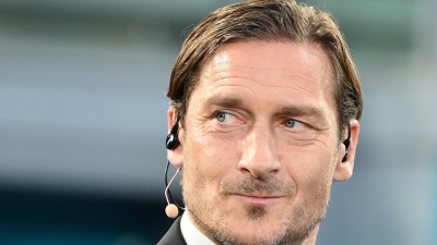 Τότι: «Τυχερή η Νάπολι που δεν έχει αντίπαλο, δε μιλάω για τη Ρόμα γιατί θα πουν ότι λέω κάτι λάθος!»