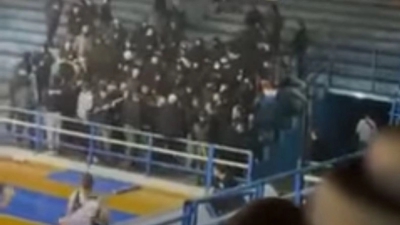 Οπαδοί του ΠΑΟΚ «μπούκαραν» σε αγώνα εφηβικού στο Ιβανώφειο με λοστό! (video)
