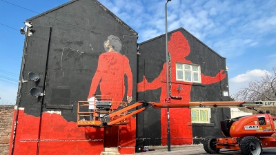 Η φοβερή τοιχογραφία του Σαλάχ, για να πειστεί να... υπογράψει!