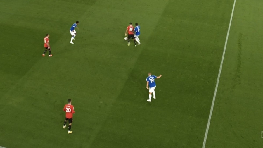 Μάντσεστερ Γιουνάιτεντ: Η Premier League απέδειξε στον «βασικό» Καζεμίρο πως δεν έχει… χρόνο για σκέψη! (video)