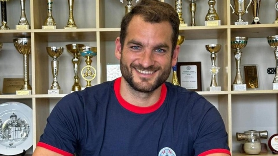 Πόλο: Ανανέωσε με τη Βουλιαγμένη ο Τζωρτζάτος!