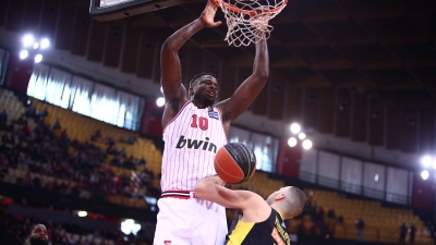 «Σβηστή» νίκη για Ολυμπιακό, 85-71 τον Άρη, αλλά... πονοκέφαλος για Γουόκαπ! (video)