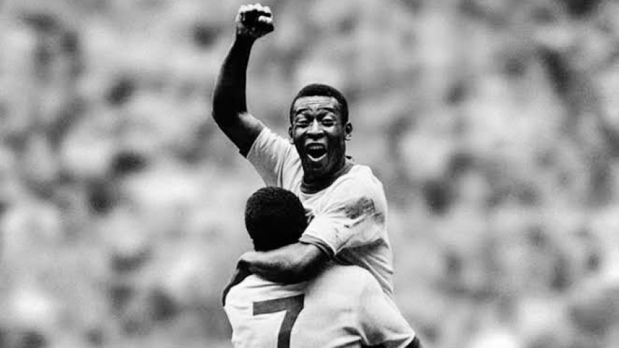 Πελέ: Τα δέκα ομορφότερα γκολ που... σκάρωσε ο «βασιλιάς»! (video)