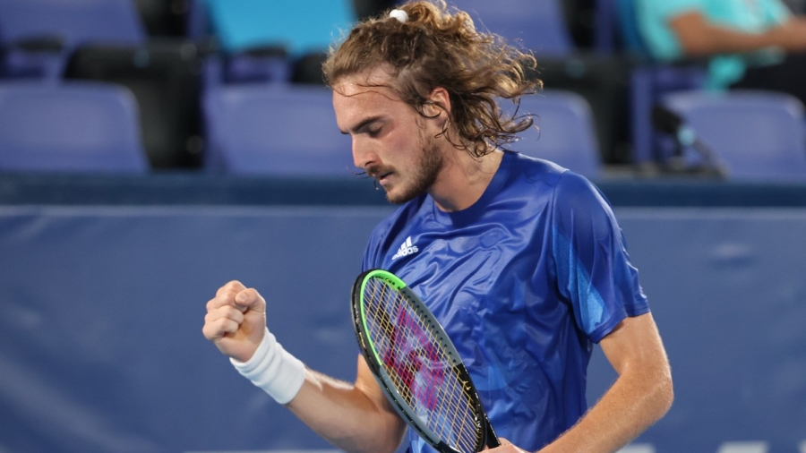 Ο Τσιτσιπάς απάντησε με ανάρτηση: «Με το να προσέχεις τον εαυτό σου, προσέχεις και όσους είναι στο πλευρό σου»!