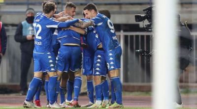 Serie A: Τέταρτη σερί ισοπαλία η Κάλιαρι, νίκη για την Έμπολι (video)