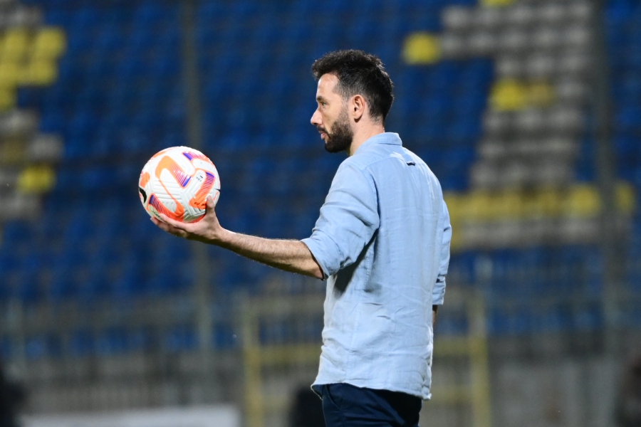 Κορμπεράν: «Ο διαιτητής δεν άφηνε το παιχνίδι να έχει μία καλύτερη ροή»