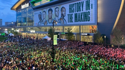 Μιλγουόκι Μπακς: Χωρίς υποχρέωση για εμβολιασμό και μάσκες η είσοδος στο Fiserv Forum