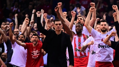 Η… Μεγάλη Πέμπτη του Ολυμπιακού: Τα σφυρίγματα, η βοήθεια από τον πάγκο και το «αν», που έγινε «πρέπει»! (video)