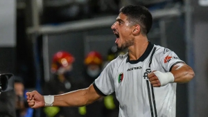 Δεν υπάρχει προσέγγιση από Νάπολι σε Νικολάου – Ανοιχτό το ενδεχόμενο να γίνει κίνηση! (video)