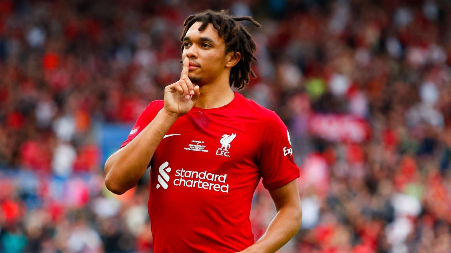 Αλεξάντερ Άρνολντ: Επιθετικά τον… ξέραμε, αμυντικά πρέπει να βελτιωθεί, αλλά το πόδι του δεν έχει μέτρο σύγκρισης! (video)