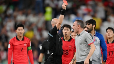 O Μπέντο... όρμησε στον Τέιλορ και είδε την κόκκινη κάρτα! (video)