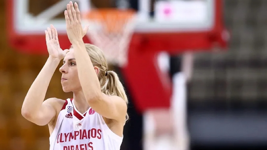 Σταμάτη: «Μας βοήθησε πολύ η Ευρώπη, ανυπομονώ να ξαναπαίξω για την Εθνική»