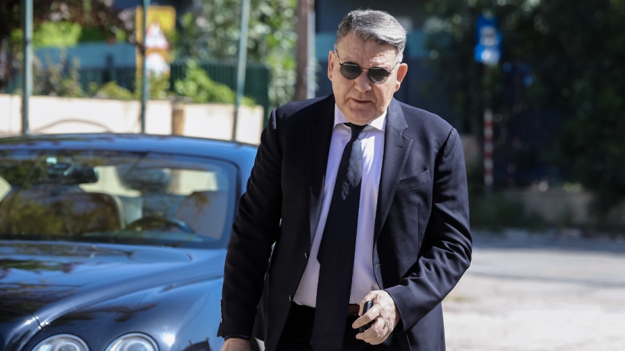 Ολυμπιακός: Παραιτήθηκε ο Αλέξης Κούγιας!