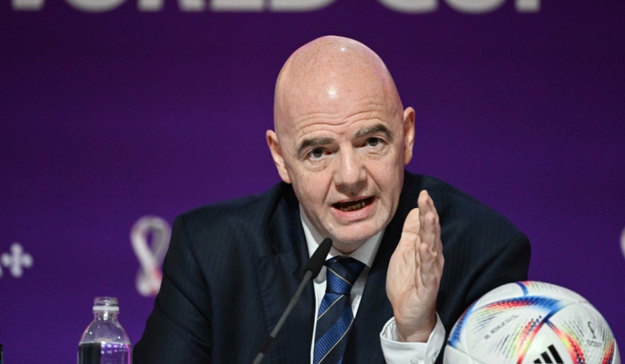 Αντιδρά στα ρατσιστικά φαινόμενα στα γήπεδα ο Ινφαντίνο: «Να χάνουν αυτόματα το ματς στα χαρτιά οι ομάδες»