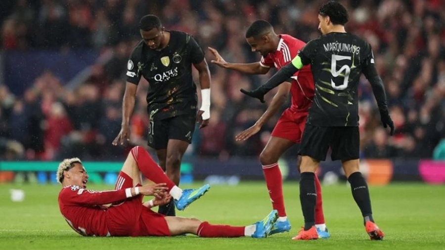 Λίβερπουλ: Επιβεβαιώθηκαν τα άσχημα για τον Εκιτικέ, εκτός για εννιά μήνες!