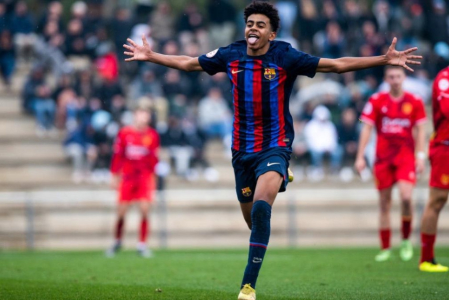 Μπαρτσελόνα: Με τον 15χρονο Γιαμάλ η αποστολή των «μπλαουγκράνα» απέναντι στην Ατλέτικο