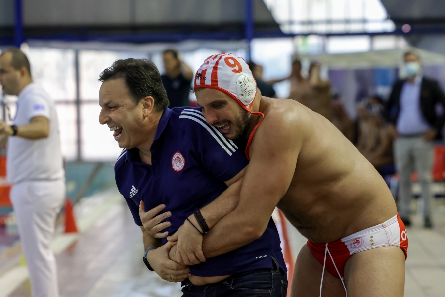 Ο Θοδωρής Βλάχος στο BN Sports: «Η κατάκτηση του πρωταθλήματος έδωσε σε όλους να καταλάβουν τι σημαίνει Ολυμπιακός»