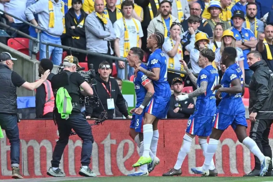 FA Cup: Ο αρχηγός Φερνάντες «καθάρισε» για την Τσέλσι και την έστειλε στον τελικό, εκεί που περιμένει η Σίτι!