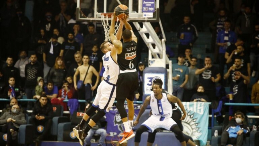 Ηρακλής - ΠΑΟΚ: 45λεπτη διακοπή στο Ιβανώφειο, λόγω μη τήρησης του 50% της χωρητικότητας! (video)