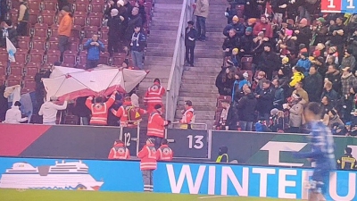 Σοβαρός τραυματισμός φιλάθλου της Χόφενχαϊμ από πυροτέχνημα