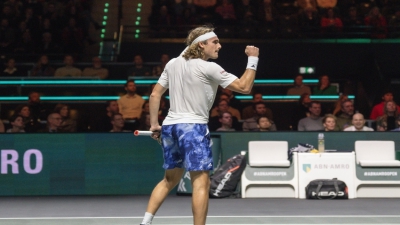 Τσιτσιπάς - Ρουσουβουόρι 2-0: Πέρασε στο... άψε-σβήσε στους «16» του Ρότερνταμ ο Στέφανος! (video)