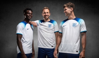 Παρουσιάστηκε επίσημα η νέα φανέλα της Αγγλίας!