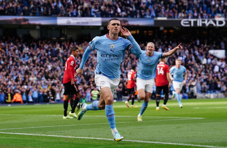 Μάντσεστερ Σίτι – Μάντσεστερ Γιουνάιτεντ 1-0: Ανοίγει το σκορ στο ντέρμπι ο Φόντεν! (video)