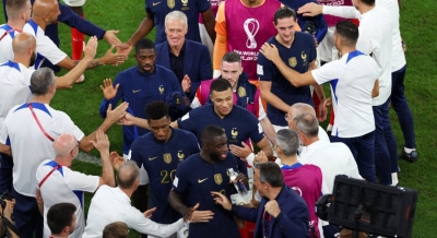 Οι πανηγυρισμοί των Γάλλων μετά την πρόκριση στα προημιτελικά του Μουντιάλ (video)
