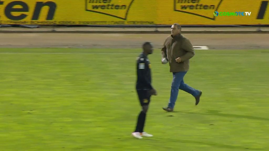 Λαμία - Άρης: Κόπηκαν τα δίχτυα, καθυστέρησε η έναρξη στο ΔΑΚ Λαμίας (video)