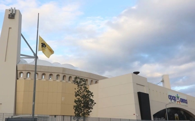 ΑΕΚ: Μεσίστιες οι σημαίες στην OPAP Arena στη μνήμη του Μίμη Παπαϊωάννου (video)