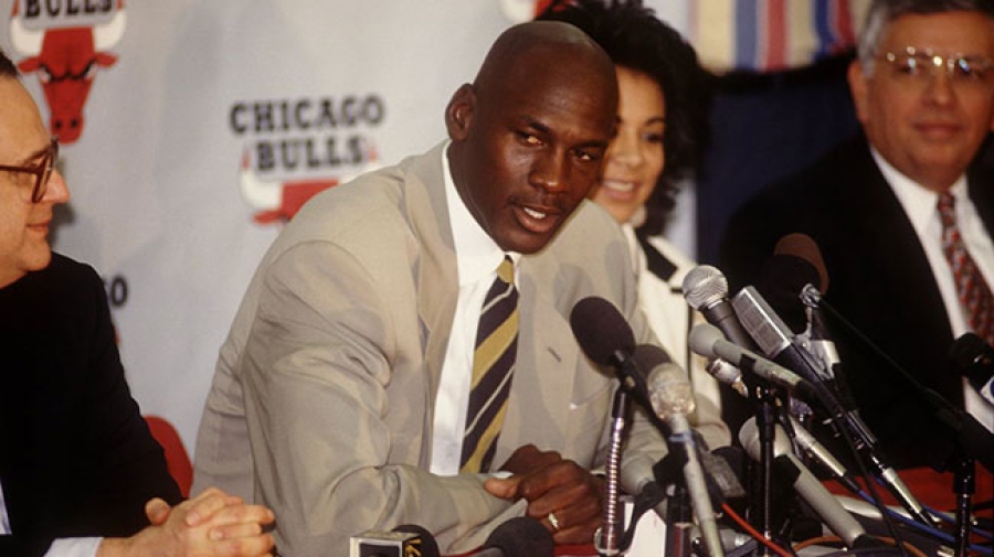 Μάικλ Τζόρνταν: Το «αντίο» στους Μπουλς που έγινε… εις το επανιδείν! (video)