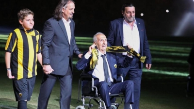 Γιος Νεστορίδη: «Καλό ταξίδι Μπαμπά! Σε περιμένει ο Μίμης και ο Στέλιος»